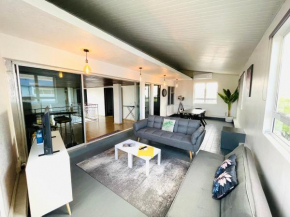 Penthouse Happiness, Pape'ete